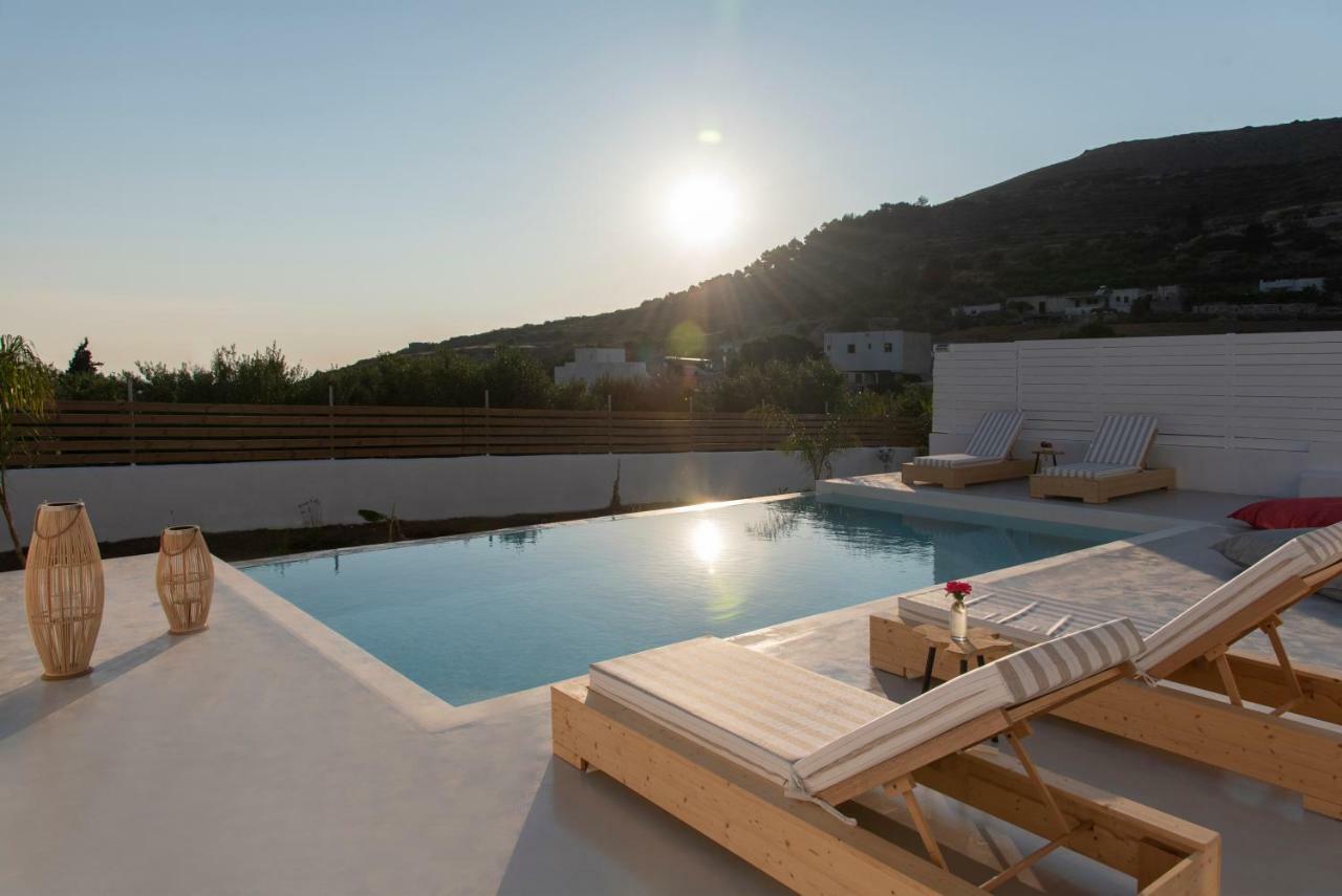 Paros Elitas Villas ภายนอก รูปภาพ